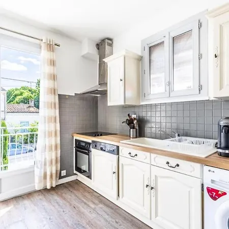 Apartment La Girafe Rouge