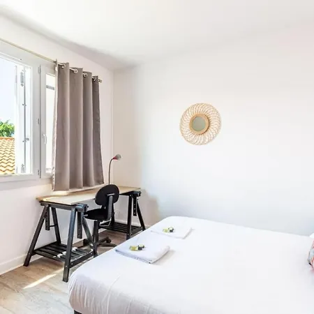 Apartment La Girafe Rouge