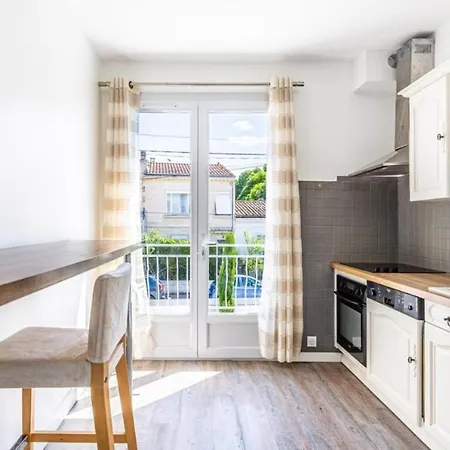 La Girafe Rouge Apartment
