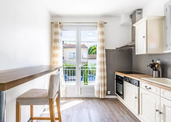 La Girafe Rouge Daire