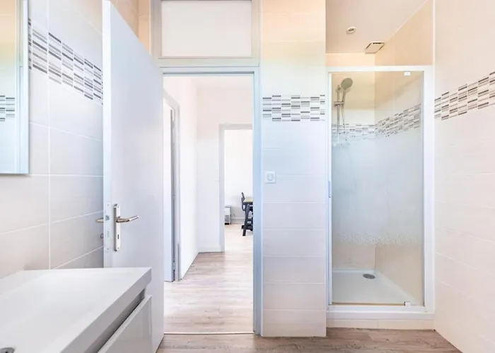 Daire La Girafe Rouge *