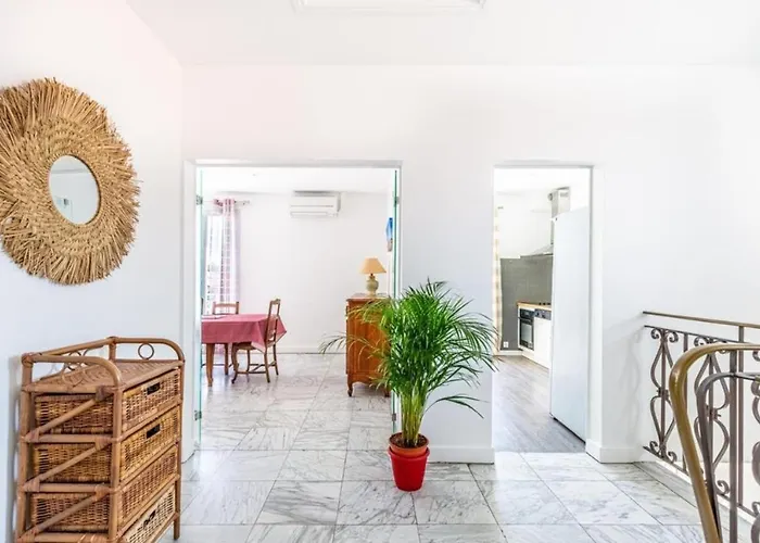 La Girafe Rouge Daire Bègles