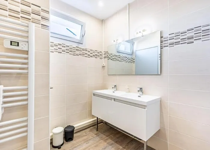 La Girafe Rouge Bègles